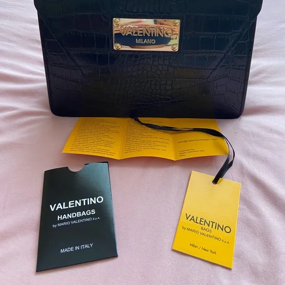 Black Valentino - Picture 14 of 14